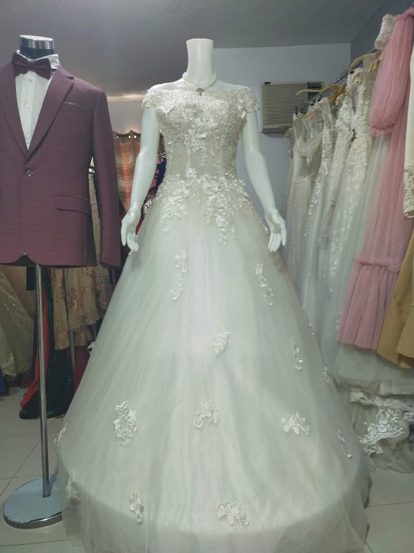 (SALE) Short Sleeves Semi-Offshoulder High Neck Wedding Gown