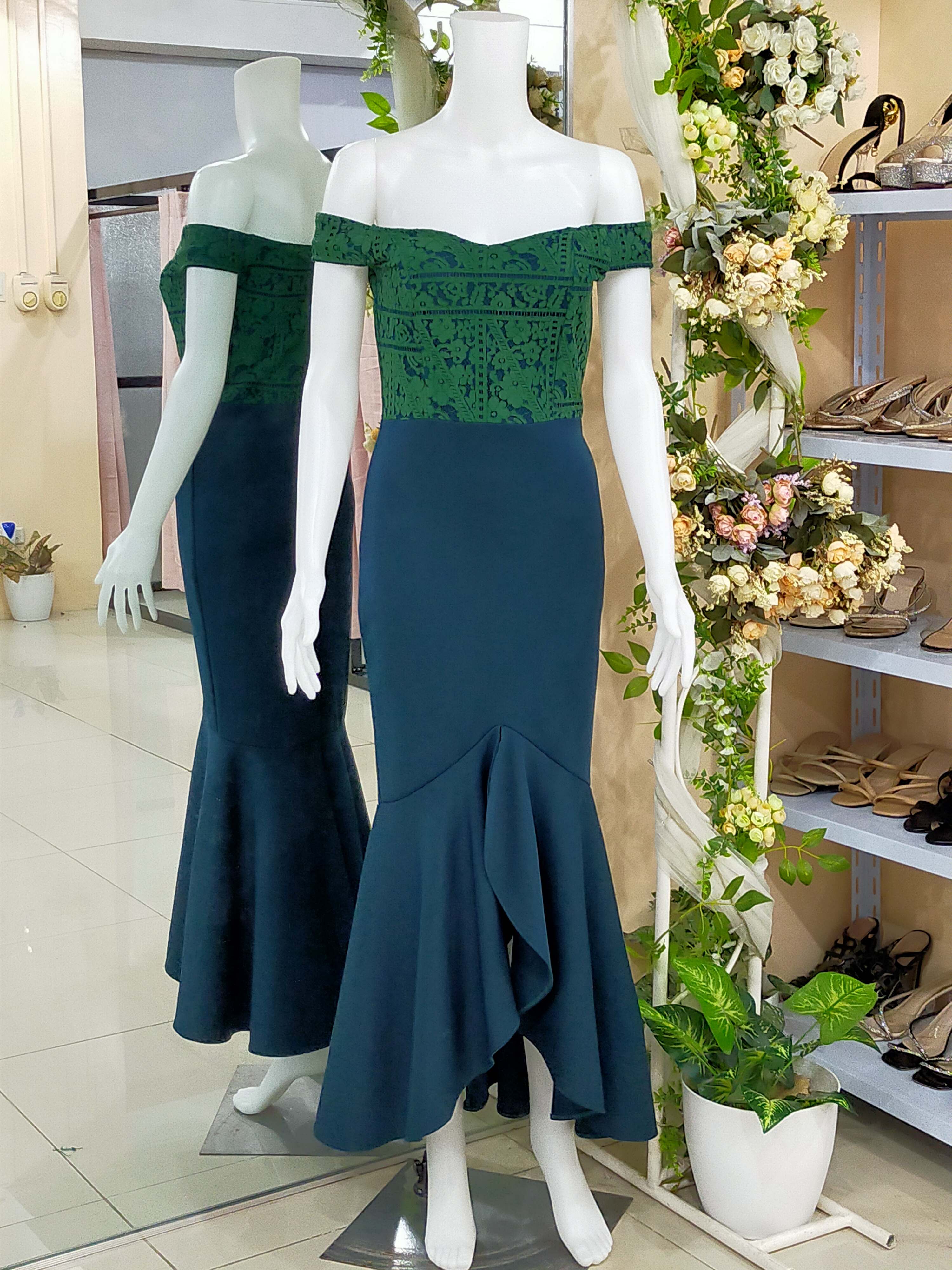 Two-Tone Green Sleeveless Mother Gown
