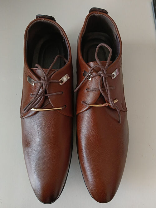 Simple Brown Formal with Gold Metal Leathe Shoes