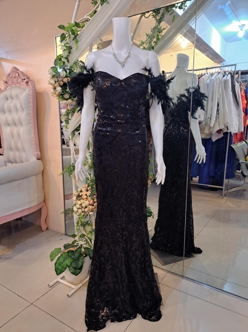 Plus Size Black Mermaid Feather Glittery Long Gown