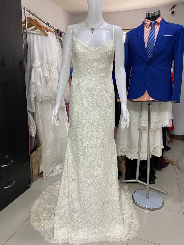 (SALE) Spaghetti Lace Back Cut Mermaid Wedding Gown