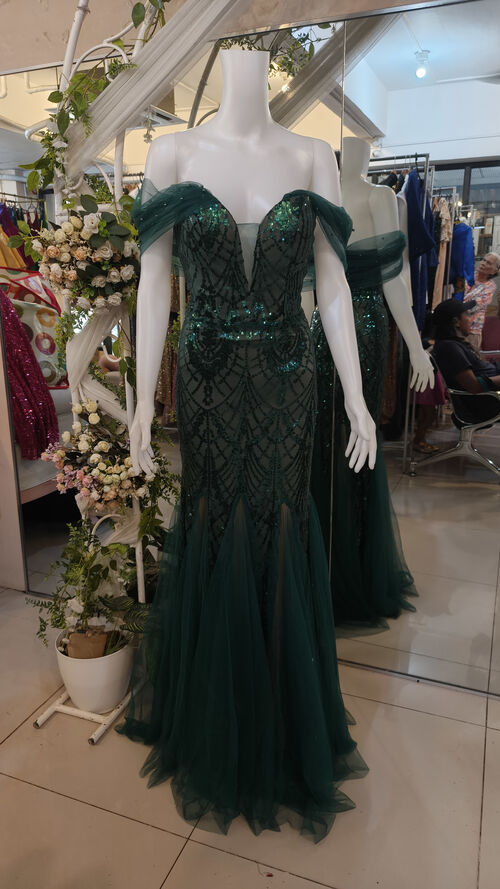 Emerald Green Off shoulder Mesh Mermaid Gown
