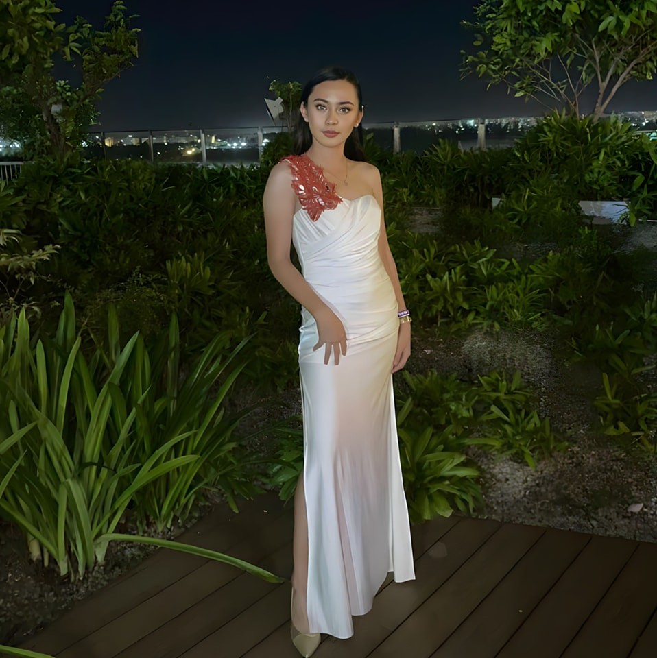 White Red One Shoulder Civil Wedding  Gown