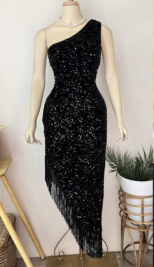 One shoulder tassel slit gown