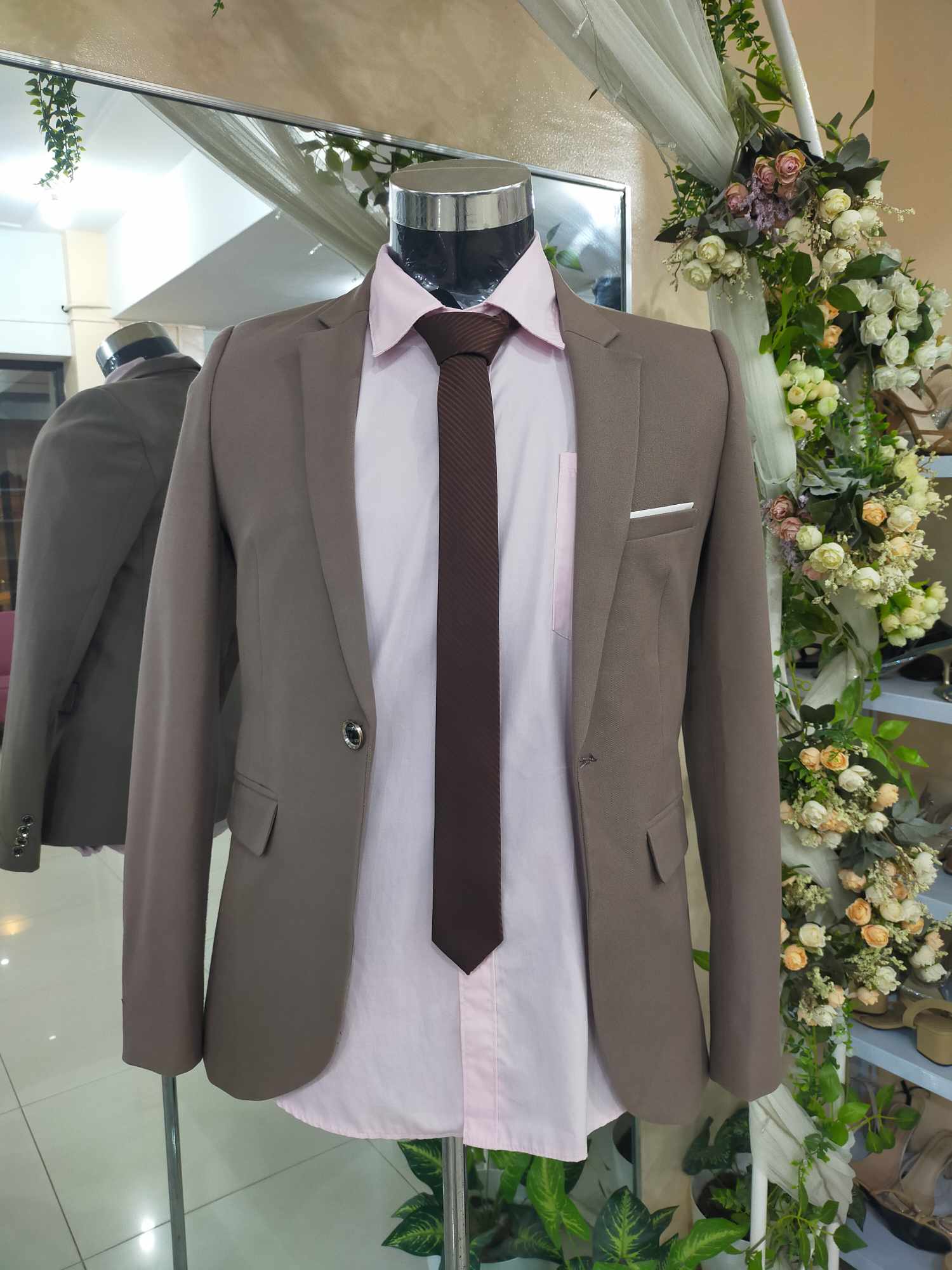 Heavy Brown With White Ribbon-1B Suit / Tuxedo Set