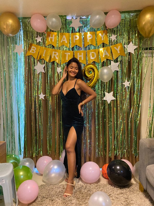 Sexy Emerald Green Spaghetti Slit Velvet Gown
