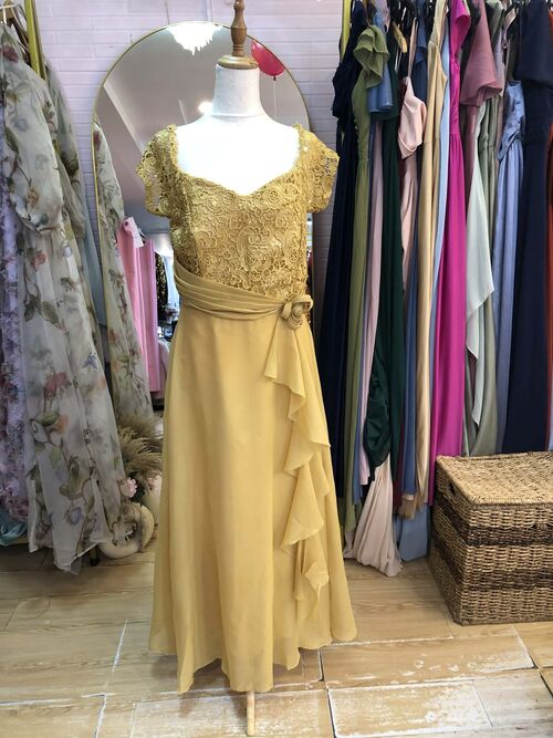 Matte Gold Ruffle Mother Dress Gown