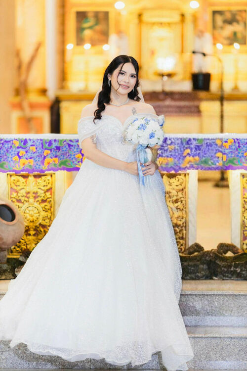 White offshoulder Mesh Center Diamond Wedding Gown