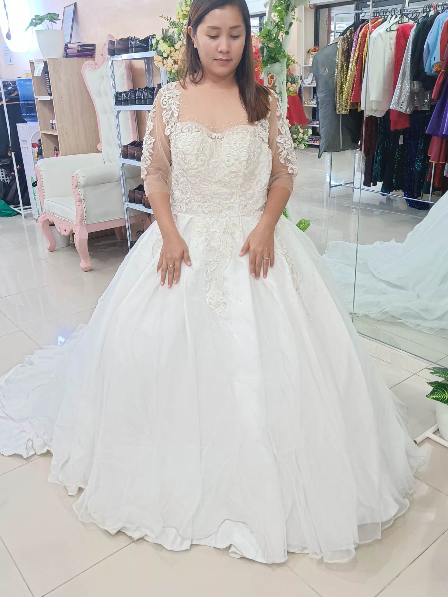 3/4 Mesh-Embroidered Plus Size Wedding Gown