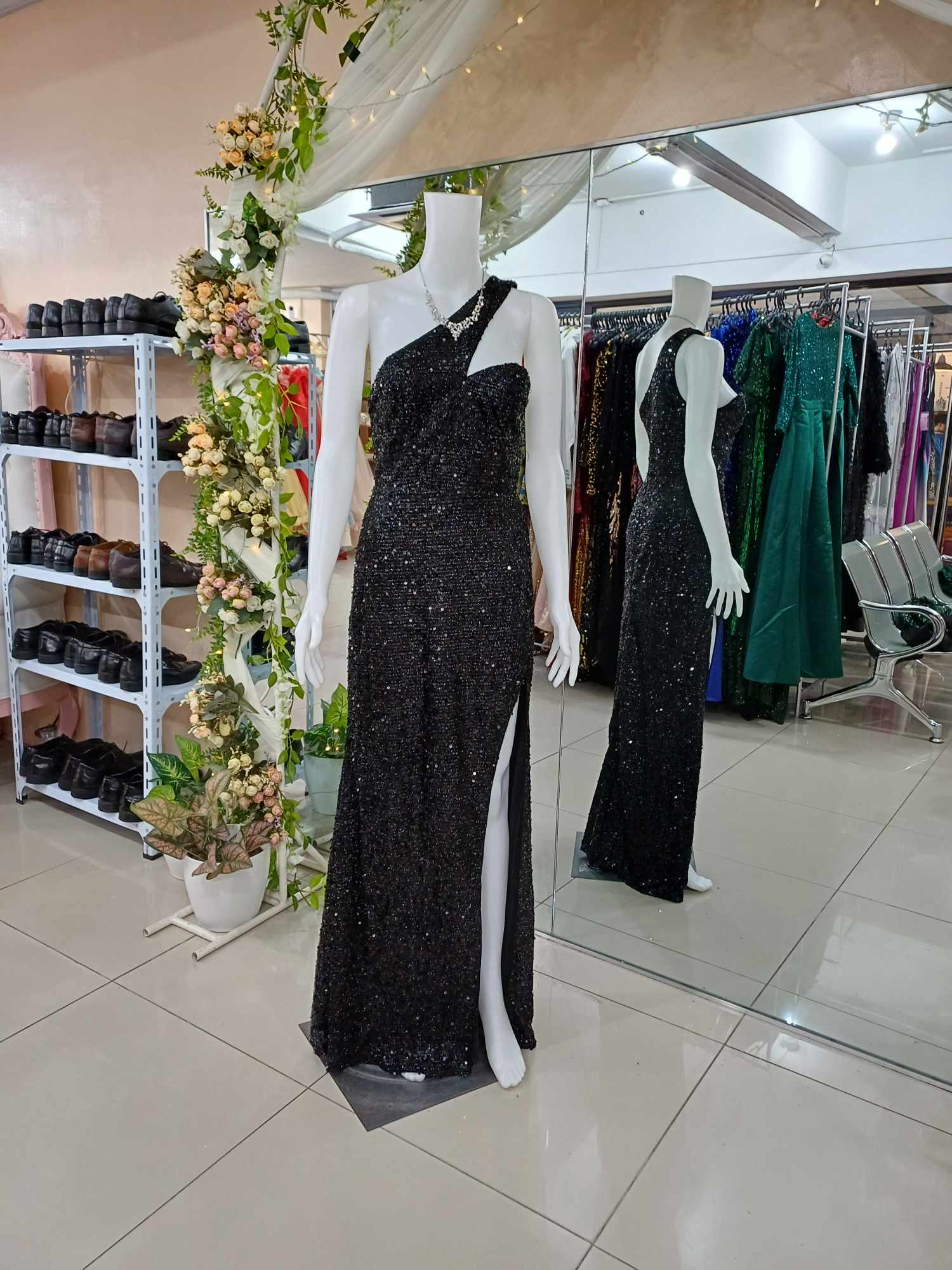 Black Elegant One Shoulder Sequins Evening Long Gown