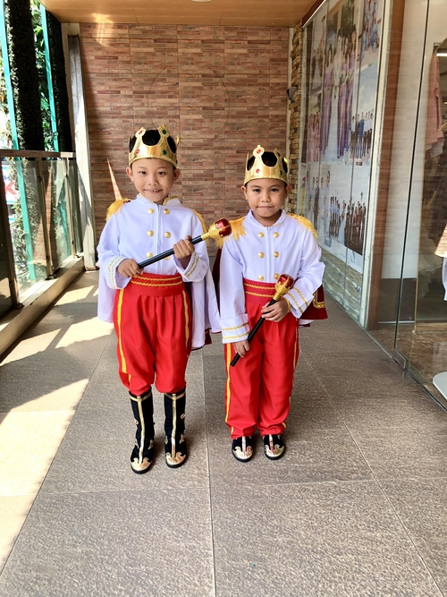UNO England King / Prince Costume For Boys