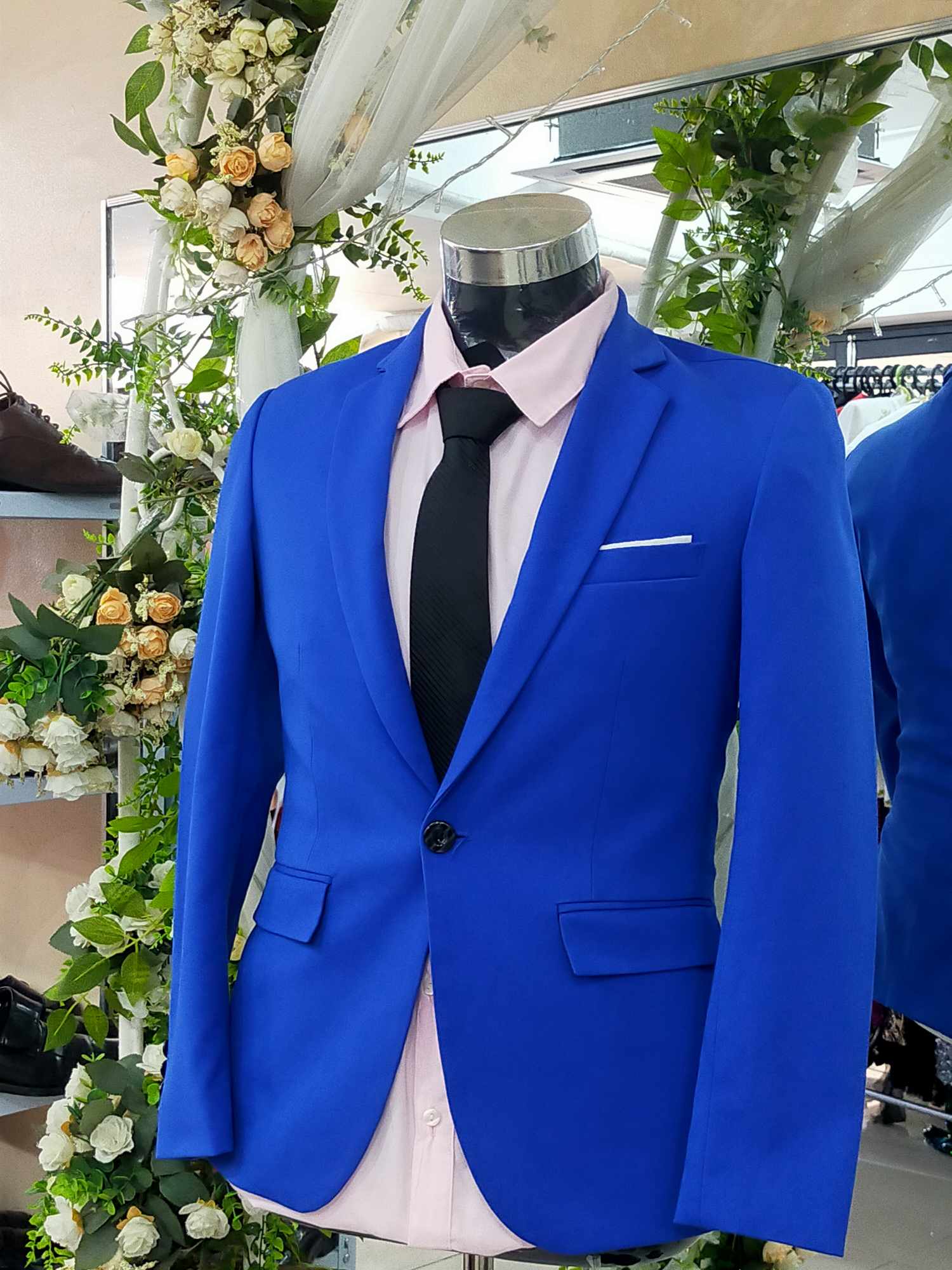 (LIGHT) Royal Blue White Line Pocket E Tuxedo Suit