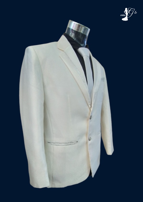 White Tuxedo Suit Set 2 Buttons With Silver Lining And Pockets