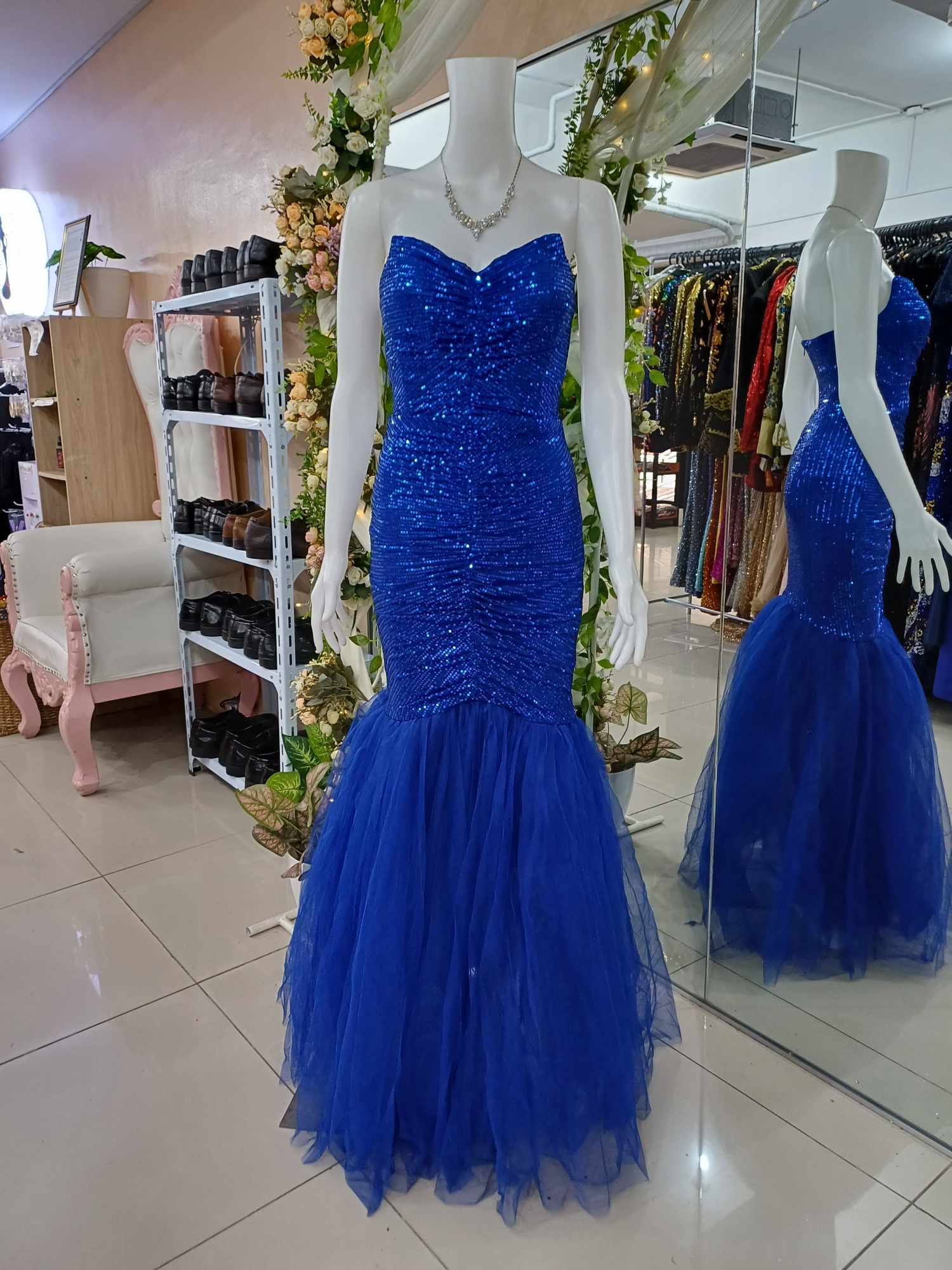 Royal Blue Sleeveless Sequins Glittery Mermaid Gown
