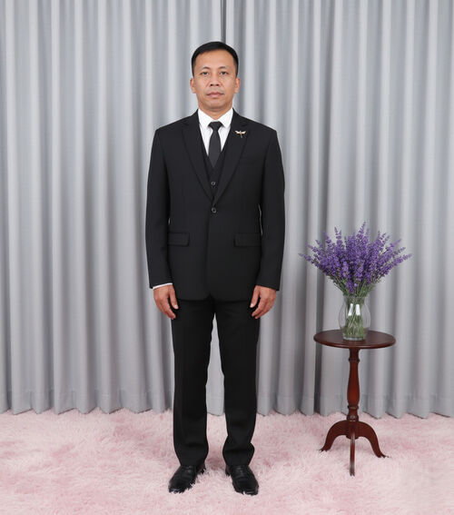 Plus Size Black With Vest Tuxedo Groomsman Suit