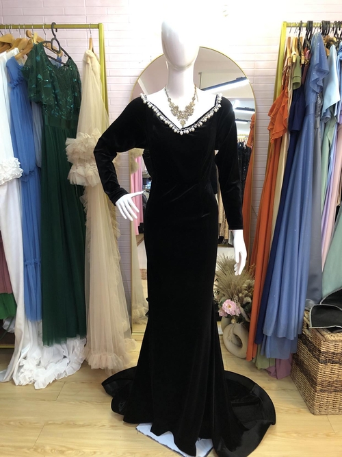 Black Velvet with Pearl Neckline Design Long Gown