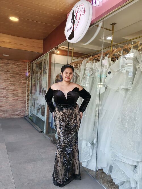 Plus Size Elegant Black Asymmetrical Long Gown