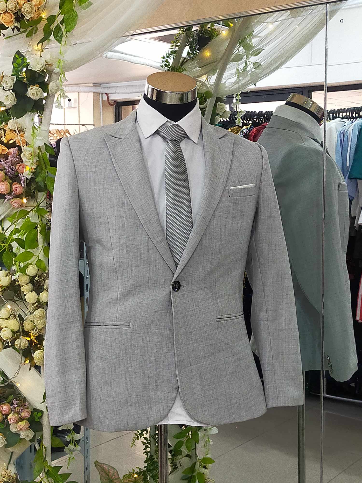 Rhino Gradient White Line Pocket  Men Suit