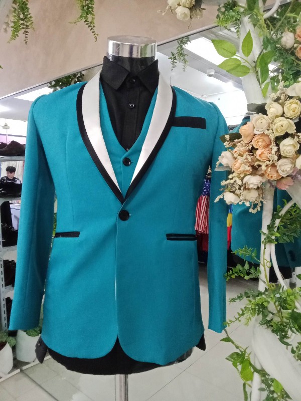 Turquoise Blue Tuxedo Suit Americana With Vest Set