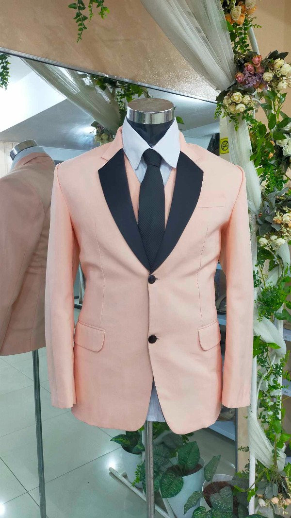 Peach Tuxedo Suit Americana With Vest Set