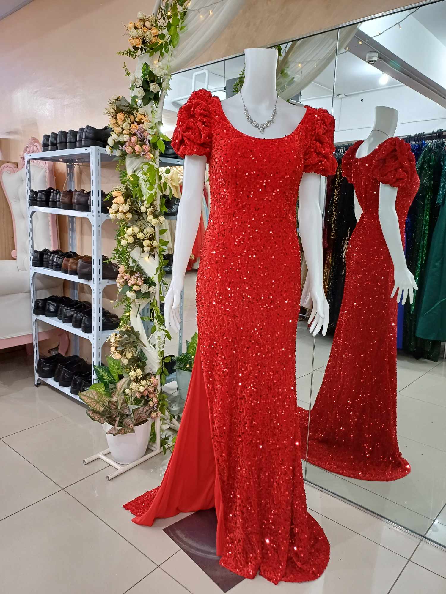 Plus Size Red Sequins Puff Sleeves Long Gown