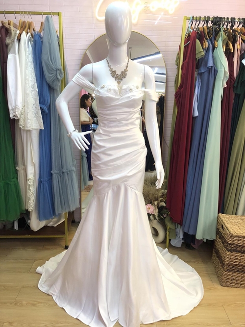 Elegant Off Shoulder with Pearl & Rhinestone Mermaid Wedding Gown