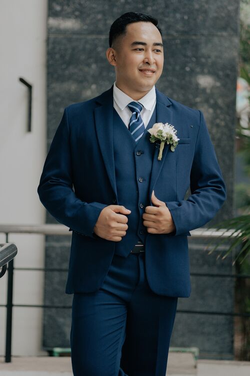 Navy Blue With Vest Tuxedo Groomsman Suit