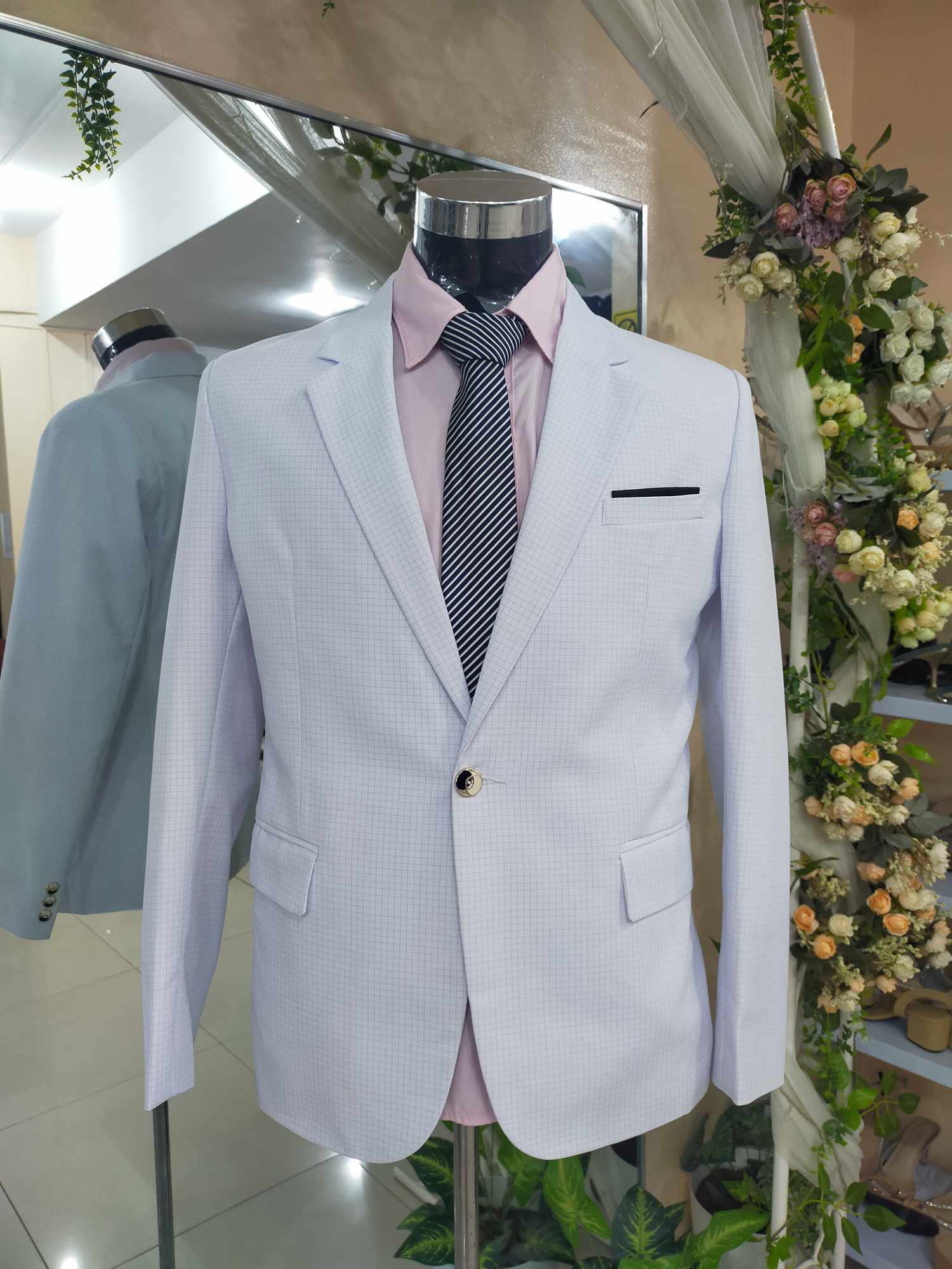 White Plaid With Black Ribbon-2B Suit / Tuxedo Set