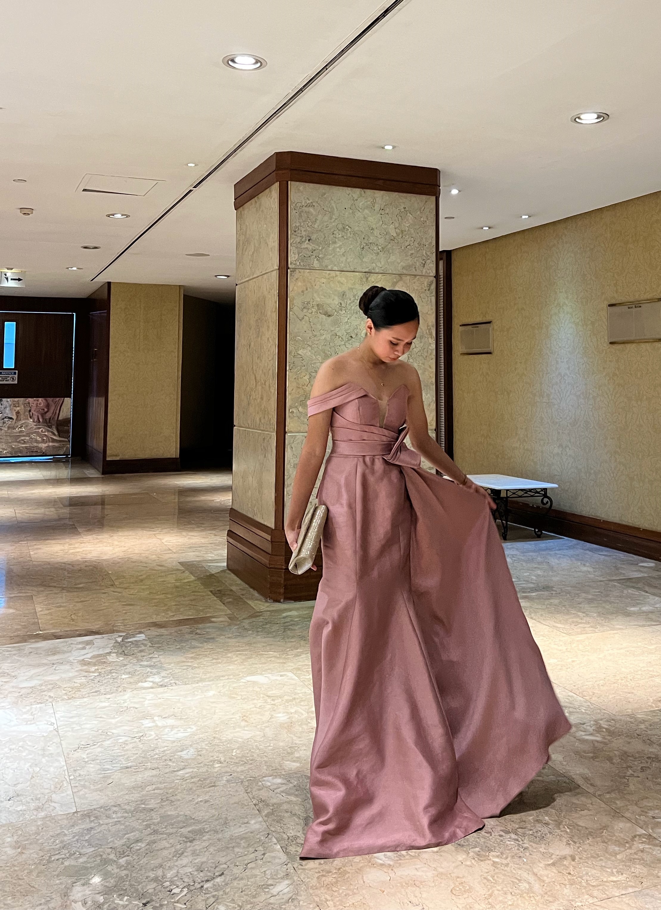 One Shoulder Sleeve Old Rose Long Gown