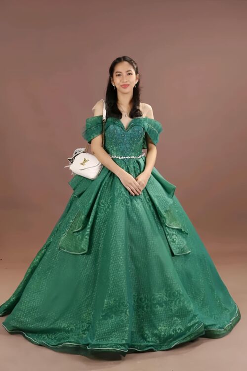 Luxury Dark Green Glittery Off-shoulder Ball Gown