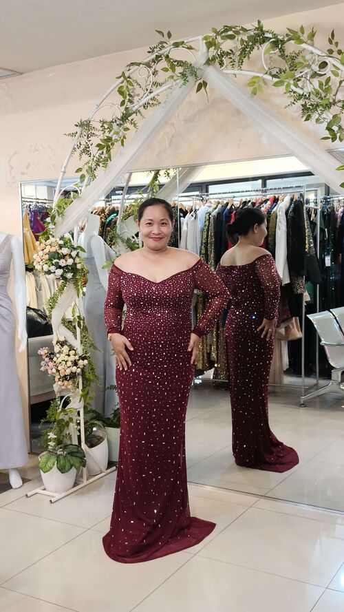 Luvistrue Plus Size Red Longsleeves Rhinestone Gown