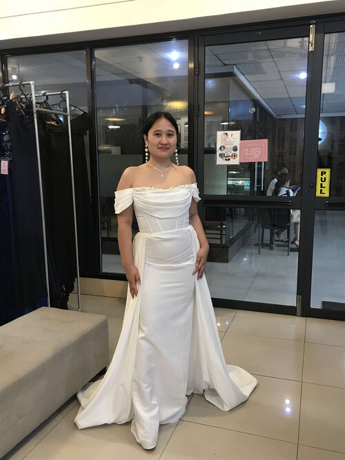 Off shoulder Satin Mermaid Wedding Dress