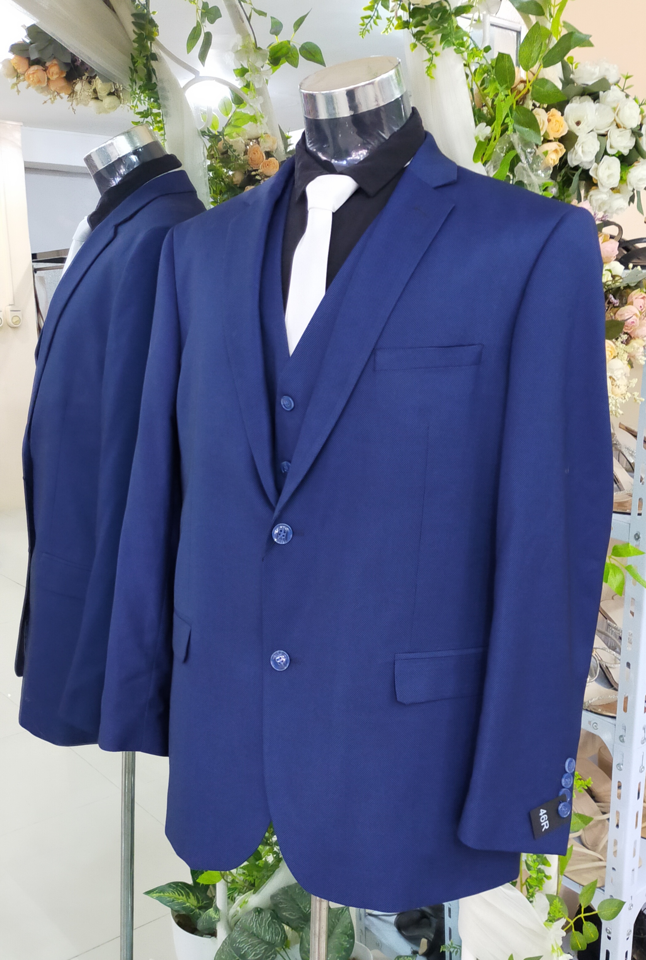 (Plus Size) ALAIN DUPETIT Navy Blue 2 Button With Vest and Pockets Tuxedo Suit Set