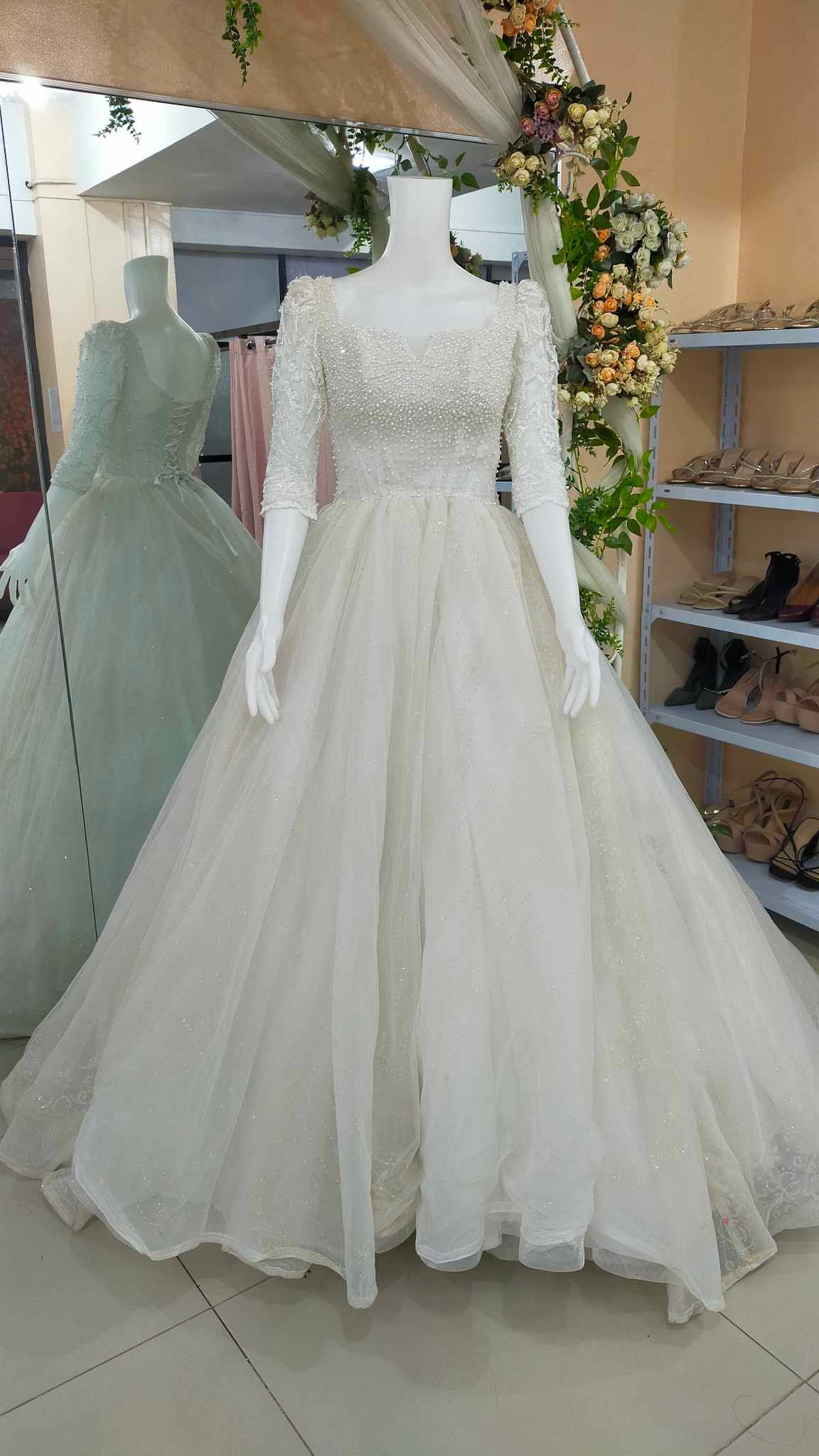 3/4 Square Front Beads Glitter Wedding Gown