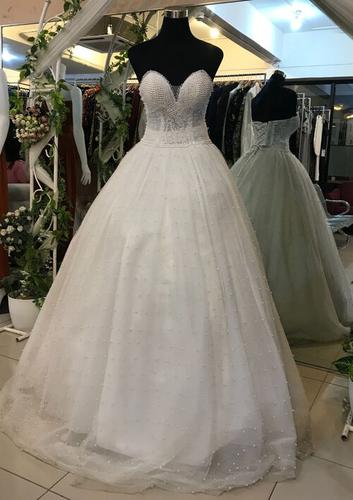 (SALE) Bead Tassel Full Pearl White Wedding Gown