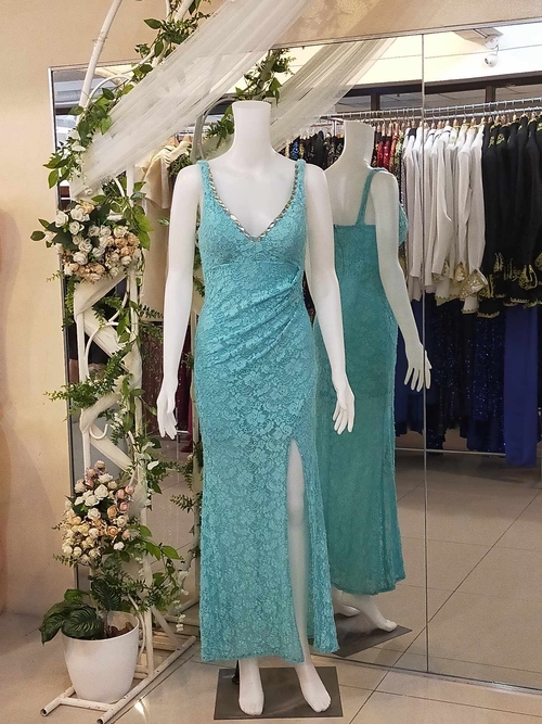 (SALE) Mint Green Spag V Neck Gown
